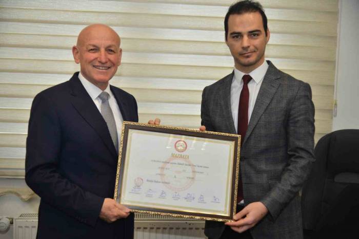 Terme Belediye Başkanı Şenol Kul, Mazbatasını Aldı
