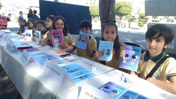 Fethiye’de Minik Yazarların, ‘Hadi Gari Yazalım’ Etkinliğine İlgi Yoğun Oldu