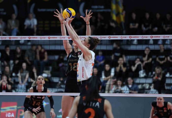 Eczacıbaşı Dynavit Adını Finale Yazdırdı