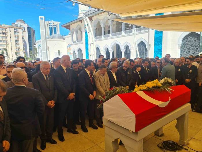 Türker İnanoğlu Son Yolculuğuna Uğurlandı