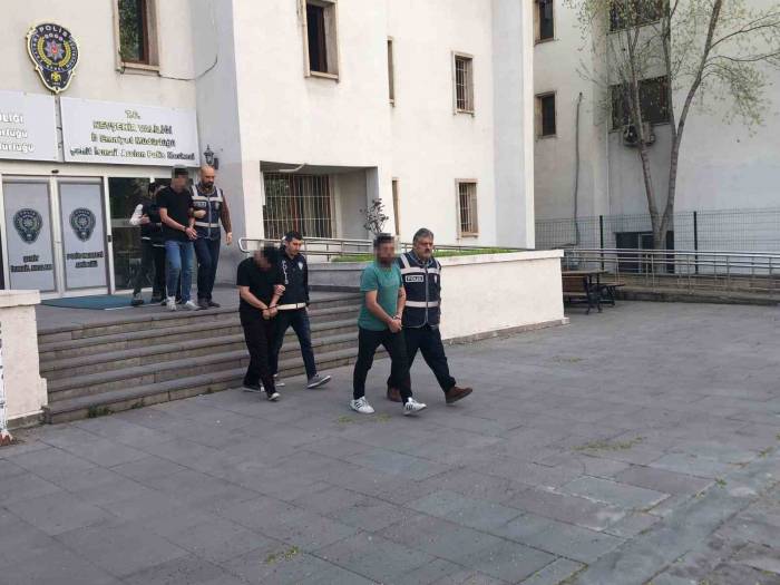 Sahte Avukatlar Tutuklandı