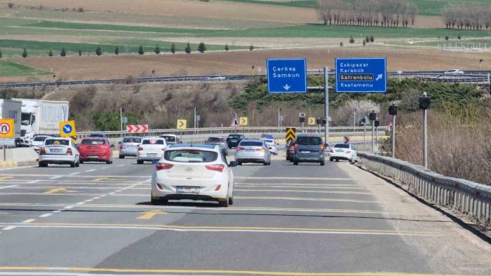 Karadeniz Bağlantı Noktasında Trafik Akıcı Olarak Sağlanıyor