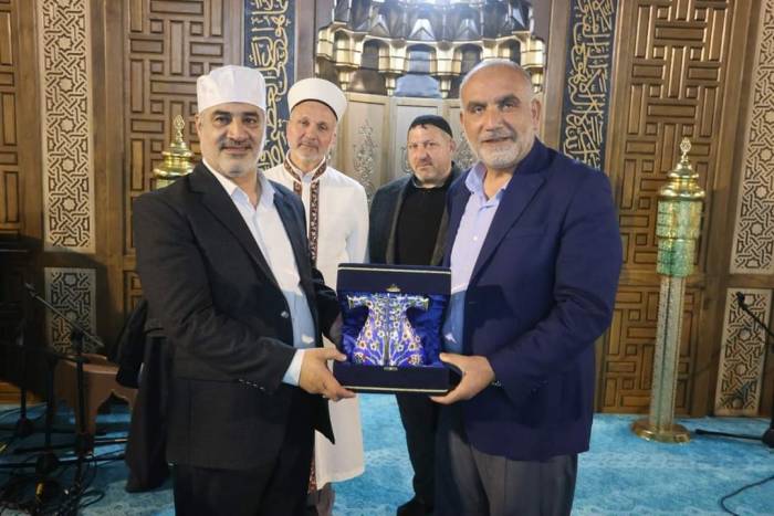 Canik’te Binlerce Kişi Kadir Gecesi’nde Buluştu