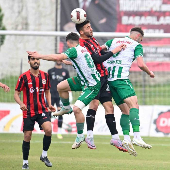 Tff 3. Lig: Turgutluspor: 1 - Amasya Fk: 1