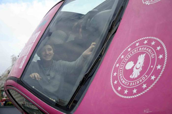 Emniyet Kemerinin Önemini Tepetaklak Olunca Anladılar