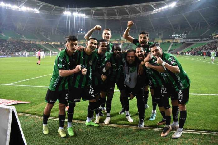 Sakaryaspor’da Özlem Duyulan Hayale Adım Adım