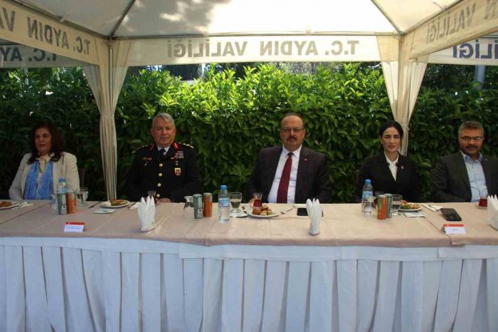 Aydın Protokolü Bayramlaştı