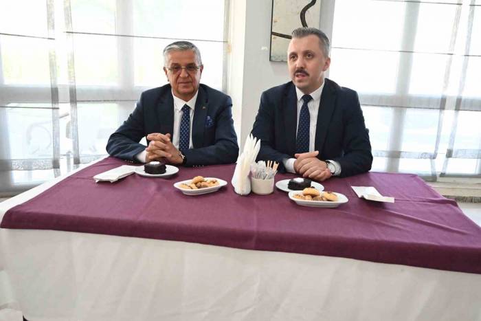 Kemer’de Bayramlaşma Programı Düzenlendi