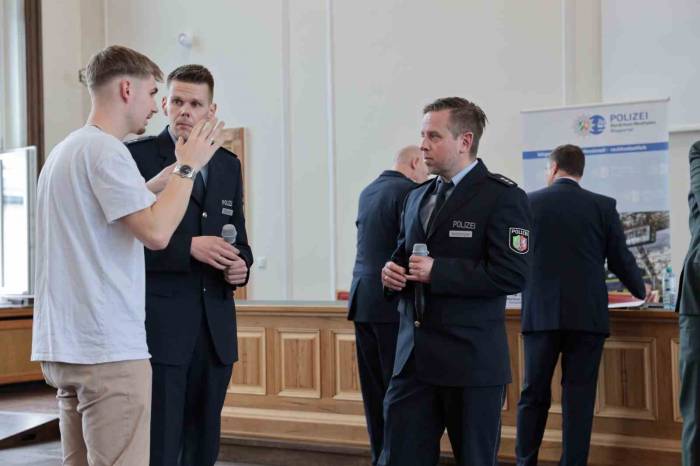 Solingen’de Türk Ailenin Evini Kundaklayan Zanlının Kimliği Tespit Edildi