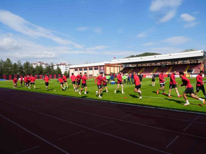 Fırat Gül: "Amed Sportif Faaliyetler’i Yenerek Çifte Bayram Yaşatmak İstiyoruz"