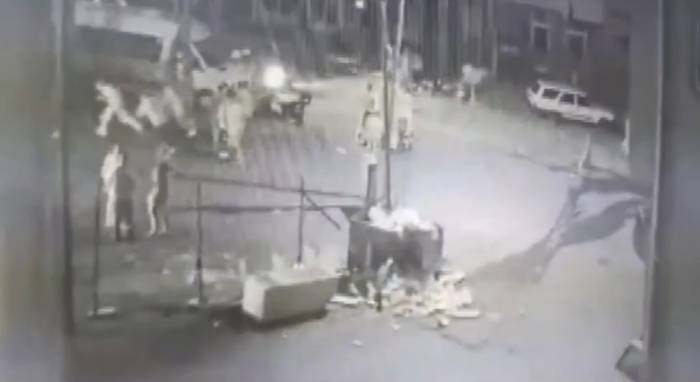 Sevgilisini Rahatsız Eden Kişiye Kurşun Yağdırdı