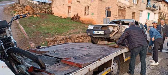 Otomobil İle Motosiklet Çarpıştı: 1 Yaralı