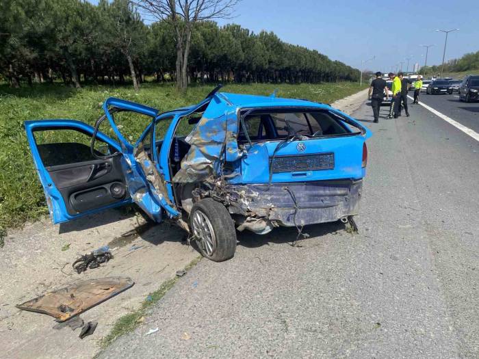 Esenyurt Tem’de Hatalı Şerit Değiştirme Kazası: 2 Yaralı