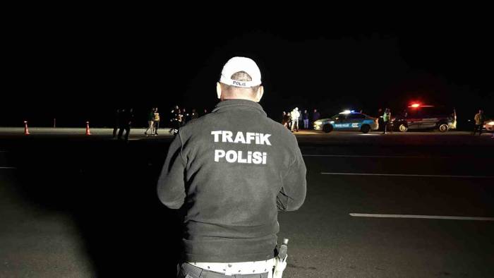 Otomobillerin Çarptığı Yaya Hayatını Kaybetti