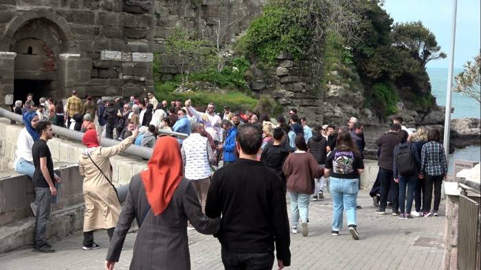 Amasra 8 Günde Nüfusunun 100 Katı Turist Ağırladı