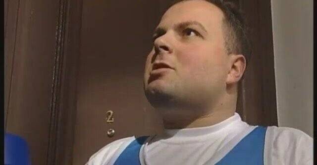 Şişli’de Film Gibi Olay Kamerada: Ünlü Oyuncu “Rambo Berk” Hırsızı Yakalayıp Bağladı