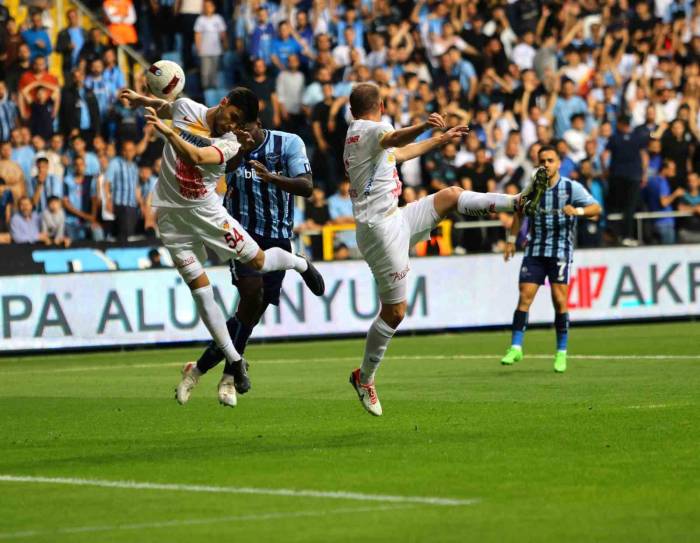 Trendyol Süper Lig: Adana Demirspor: 0 - Kayserispor: 0 (İlk Yarı)