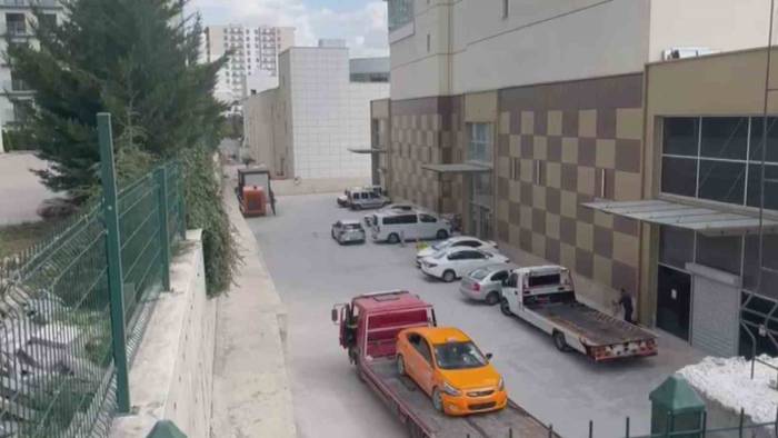 Ankara’da Polisten Kaçan Taksi Sürücüsü 2 Duvar Arasına Sıkıştı