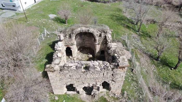 Bin 200 Yıllık Tarihi Eser, Zamana Direniyor