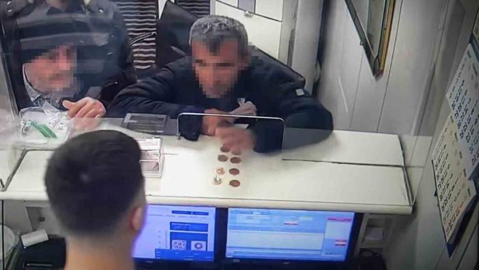 Yanlış İşlem Döviz Bürosuna 49 Bin 500 Tl’ye Mal Oldu