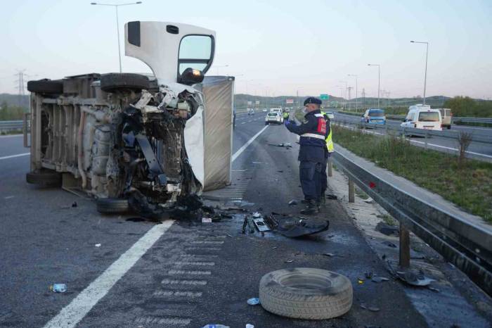 Acı Detay: Bayram Tatili Dönüş Yolundaki Kaza, Baba Ve Kızını Hayattan Kopardı