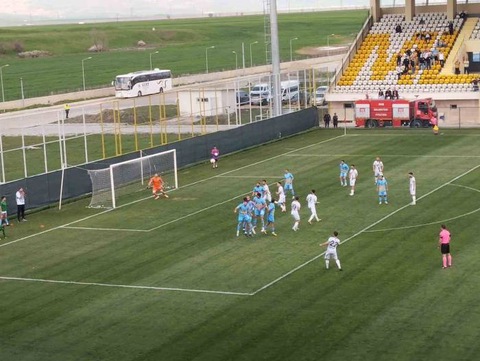 Tff 3. Lig: 1984 Muşspor: 3 - Siirt İl Özel İdare Spor: 0