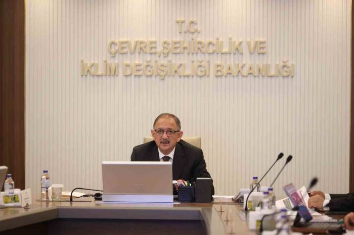 Bakan Özhaseki: “Yıl Sonuna Kadar 200 Bin Deprem Konutunu Teslim Edeceğiz”