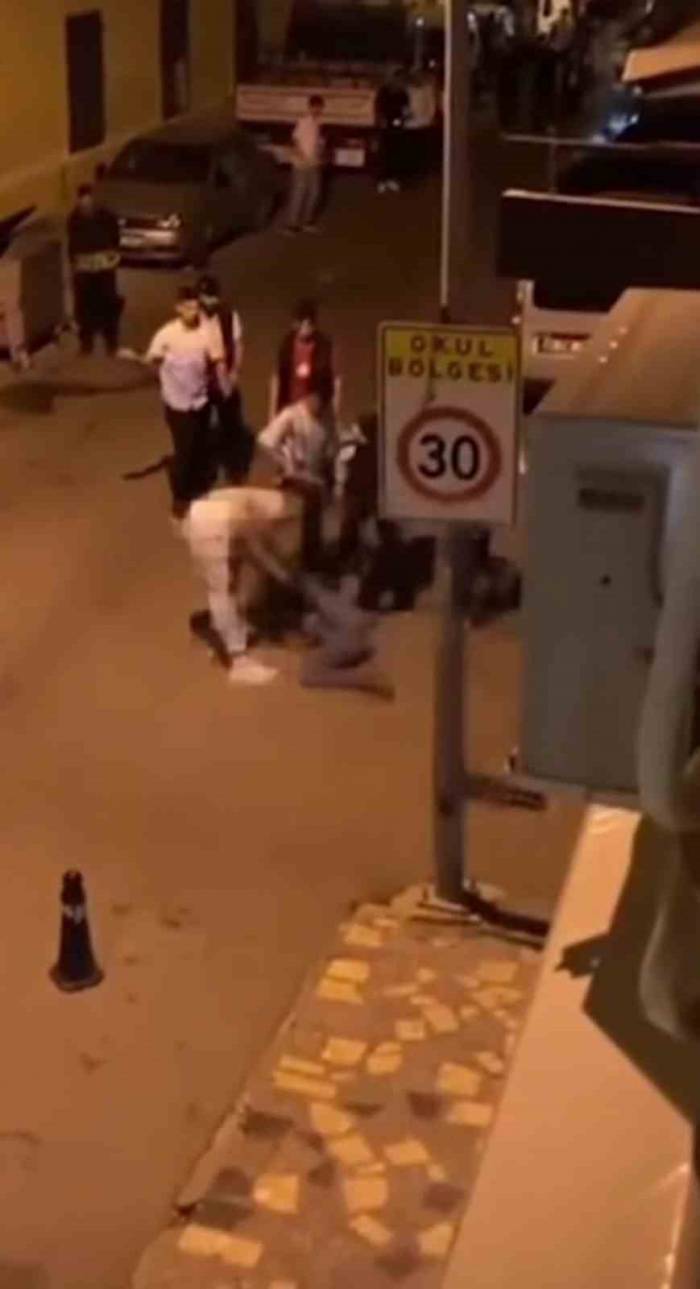 İzmir’de Trans Bireyin Gasp Edilerek Darp Edilmesi Olayında 6 Gözaltı