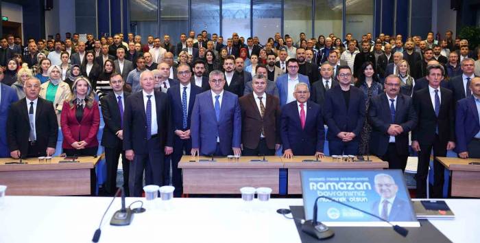 Başkan Büyükkılıç, Personelleriyle Bayramlaştı