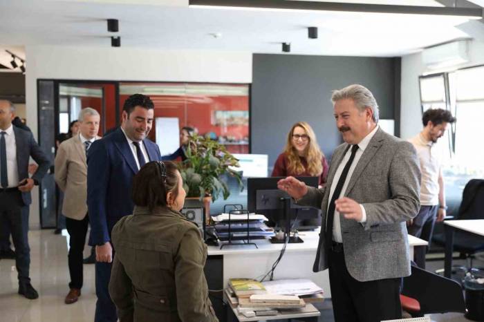 Başkan Palancıoğlu, Personeli İle Bayramlaştı