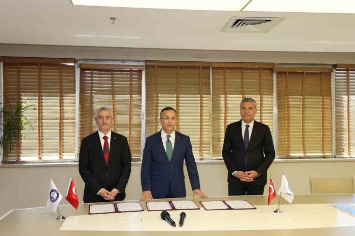 Şahinbey Belediyesi 218 Bin Kişiyi Ecdatla Buluşturuyor