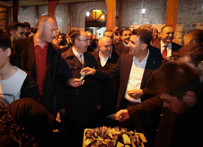 Üniversite Öğrencilerinden Herkesi Bir Araya Getiren Program