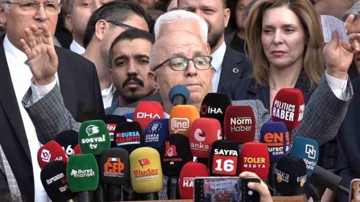 Aynı Alkışı Ak Partili Belediye Başkanı İçin De İstemiş