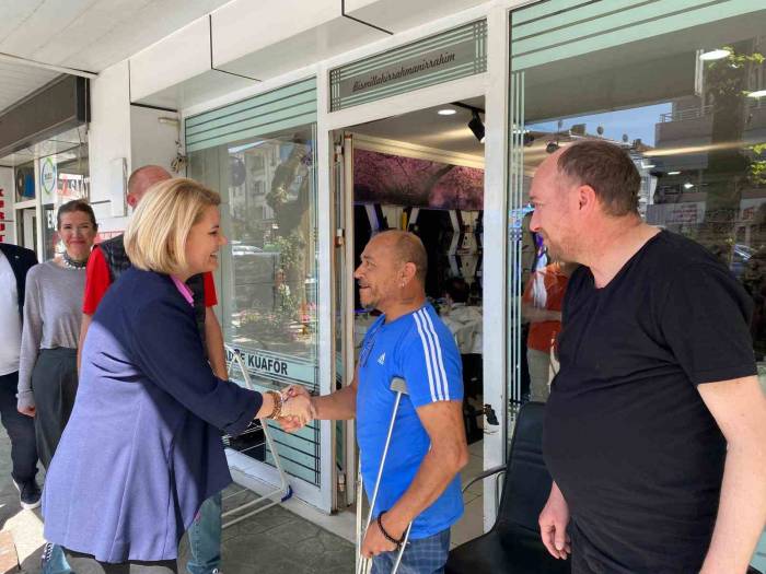 Başkan Hürriyet’ten Esnafa Teşekkür