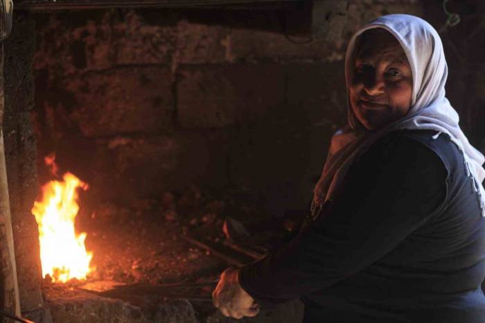 Leyla Usta Ve Eşi Teknolojiye Rağmen Demircilik Mesleğini Yıllardır Sürdürüyor