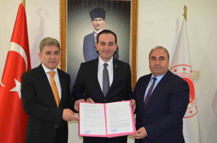 Döşemealtı’nda 40 Adet Daha Yeni Adliye Lojmanı