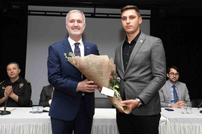 İnegöl’de Muhtarlarla Yeni Dönemin İlk Toplantısı Yapıldı