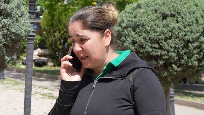 Okula Gitmek İçin Evden Ayrıldı, Bir Daha Da Dönmedi: Acılı Anne 15 Yaşındaki Kızını Arıyor