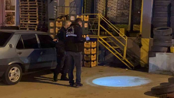 Tartıştığı Müşterilerin Girdiği Mekana Kurşun Yağdırıp 3 Kişiyi Yaralamıştı, Tutuklandı