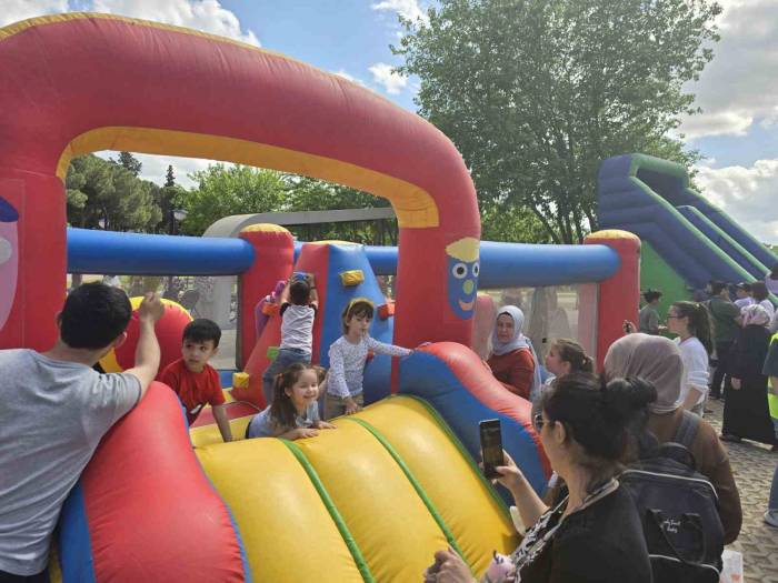 Aydın’da 23 Nisan Coşkusu Tekstil Park’ta Yaşanıyor