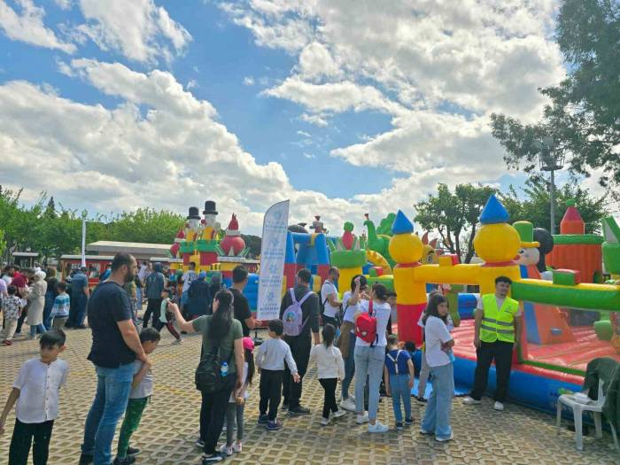 Efeler’de 23 Nisan Coşkusu Yaşanacak