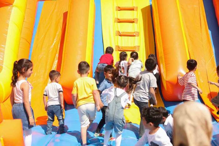 Öğrenciler, 23 Nisan Etkinliğinde Doyasıya Eğlendi