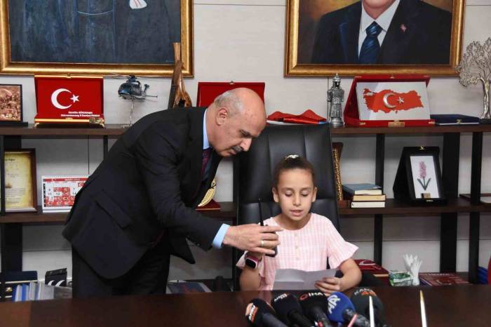 Kahramanmaraş’ta Ayşe Neva Makama Geçti, "Güvenlik Önlemlerimizi Arttıralım" Anonsu Yaptı