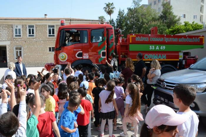 Öğrencilere Orman Yangınlarıyla Mücadele Anlatıldı