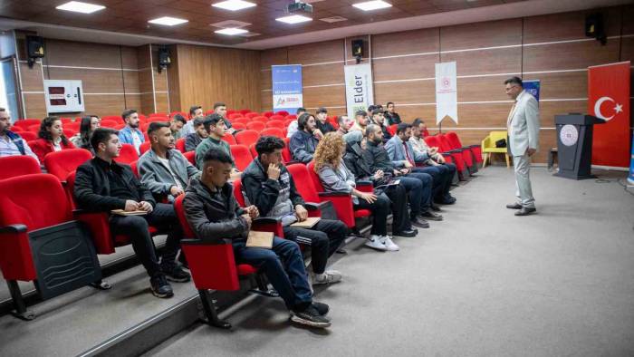 Kars’ta İstihdam Garantili Eğitim Programı Düzenlendi