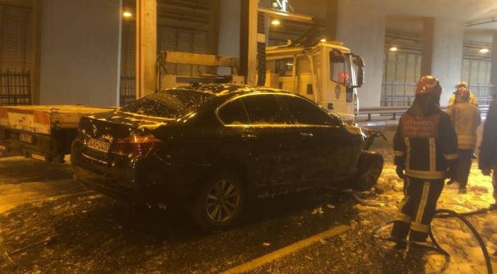 Çağlayan Tüneli’nde Otomobilin Alev Alev Yandığı Anlar Kamerada