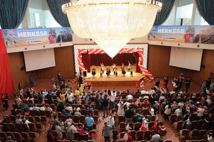 23 Nisan Yüreğir’de Coşkuyla Kutlandı