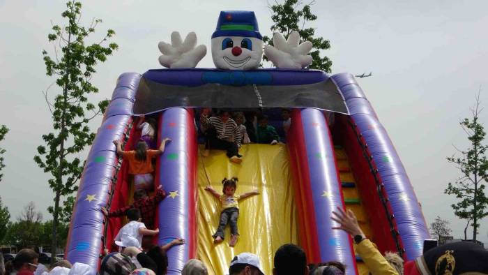 23 Nisan Coşkusu Pendik’te Doyasıya Yaşandı