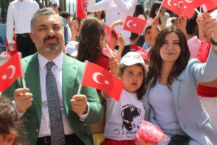 Rtük Başkanı, 23 Nisan’da Hatay’daki Çocuklarla Buluştu