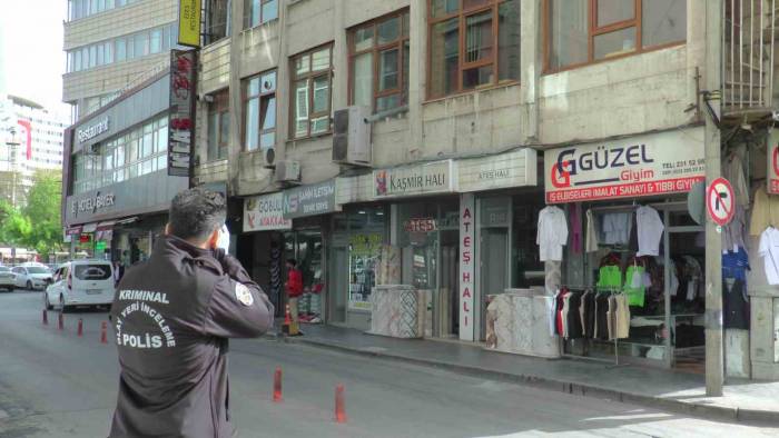 Kayseri’de İş Yeri Kurşunlandı